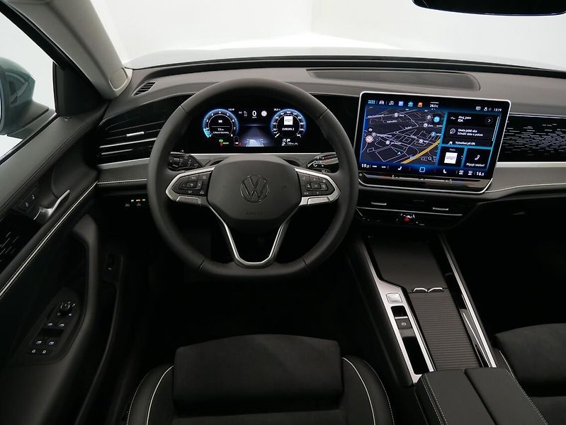 Volkswagen Passat - fotka 14 z 25