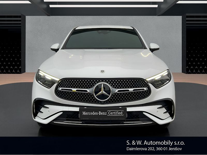 Mercedes-Benz GLC 300 de 4MATIC kupé - fotka 2 z 29