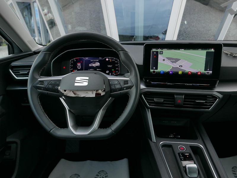 Seat Leon 2,0TDI 110kW Style DSG Automat - fotka 26 z 36