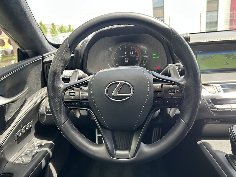 Lexus LC 500 Sport+ 5.0 V8 - fotka 17 z 34
