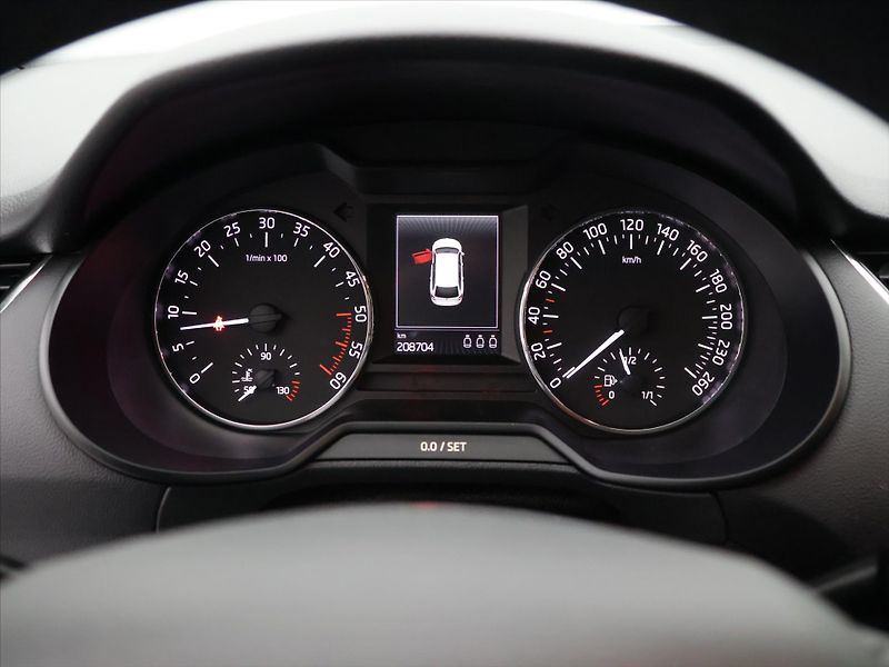 Škoda Octavia 2,0 TDI 110kW DSG Elegance+ - fotka 17 z 30