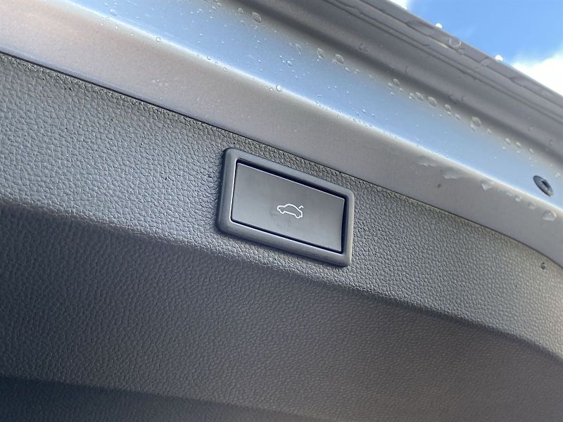 Škoda Karoq (2025) 2.0 TDI 4x4 DSG Sportline - fotka 31 z 38