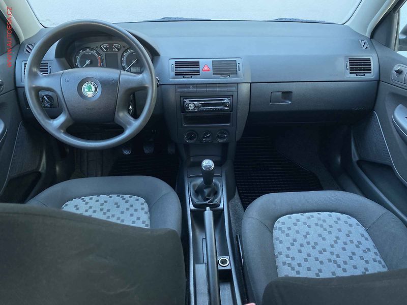 Škoda Fabia (2005) 1.2i, ČR, AC, STK5/28 - fotka 7 z 15