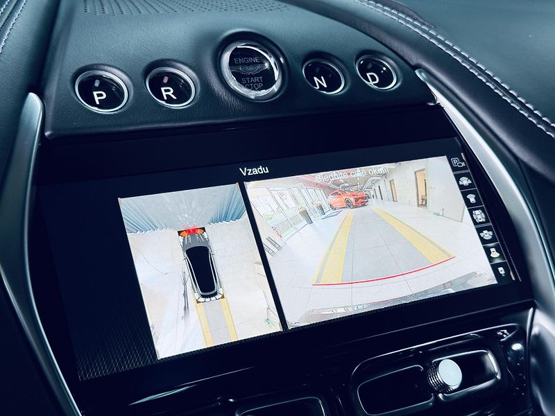 Aston Martin DBX (2021) 550*AIR*XENON.GREY*TOP - fotka 36 z 48
