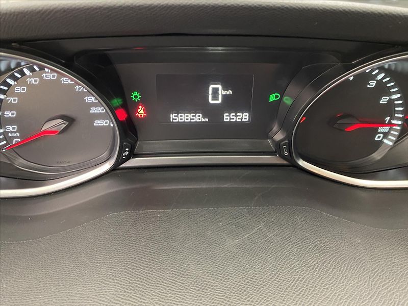 Peugeot 308 1,2 PureTech 60kW Active - fotka 11 z 28