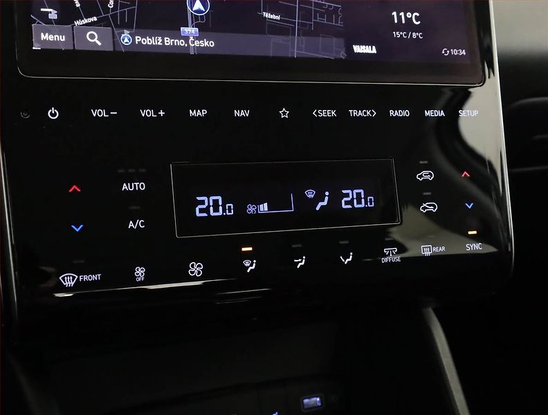 Hyundai Tucson (2022) 1.6 T-GDI 48V MHEV - fotka 14 z 19