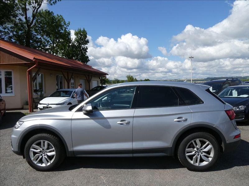 Audi Q5 2,0 TDi 120kW quattro,po servi - fotka 6 z 46