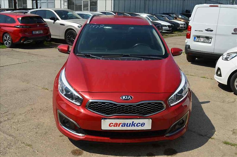 Kia Ceed (2018) 1,6 SW - fotka 2 z 24