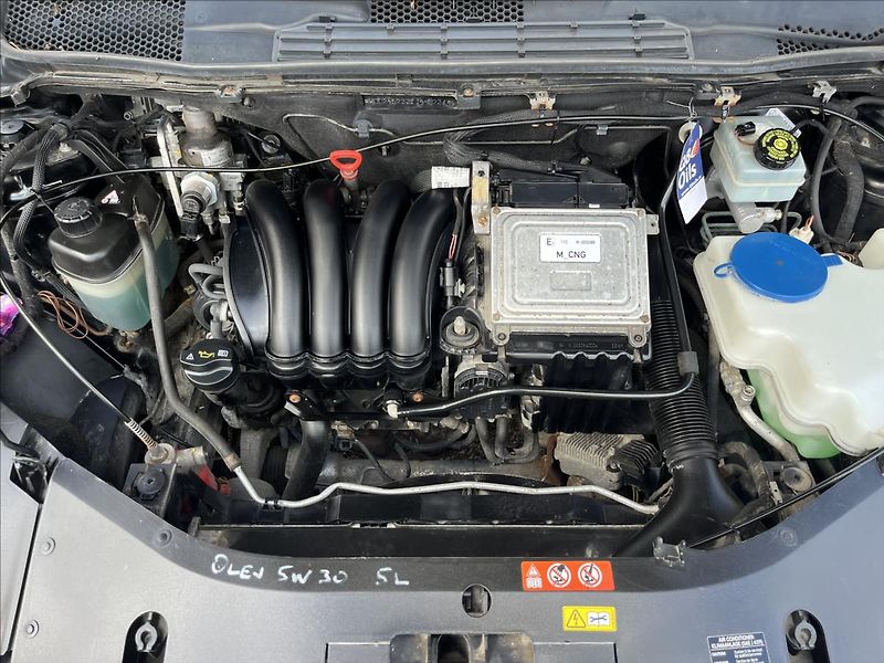 Mercedes-Benz Třídy B 2,0 i CNG ČR KLIMA SERVIS PNEU - fotka 27 z 37