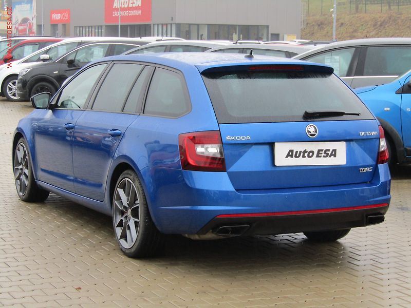 Škoda Octavia (2018) 2.0 TSI, ČR, RS, AT, navi - fotka 4 z 21
