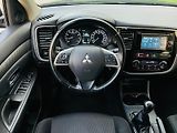 Mitsubishi Outlander 2.0i 1.MAJITEL KAMERA TAŽNÉ - náhled 22