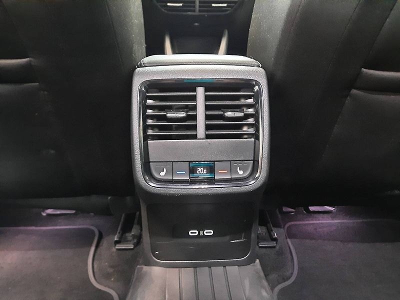 Škoda Octavia (2023) Sportline Combi 1.5 TSI (110kW - fotka 23 z 28