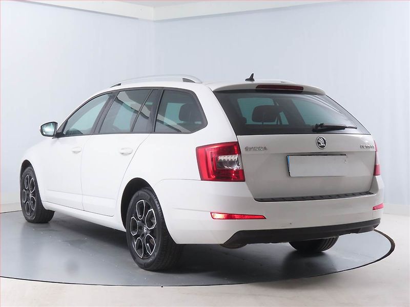 Škoda Octavia (2016) Ambition 2.0 TDI, Automat - fotka 4 z 16