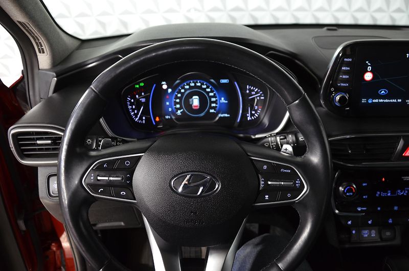 Hyundai Santa Fe (2019) 2.2CRDi 147kw Luxury 4x4 - fotka 11 z 30