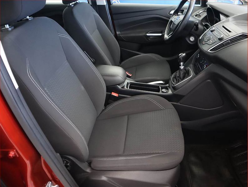Ford C-MAX (2015) 1.0 EcoBoost, Serv.kniha - fotka 9 z 16