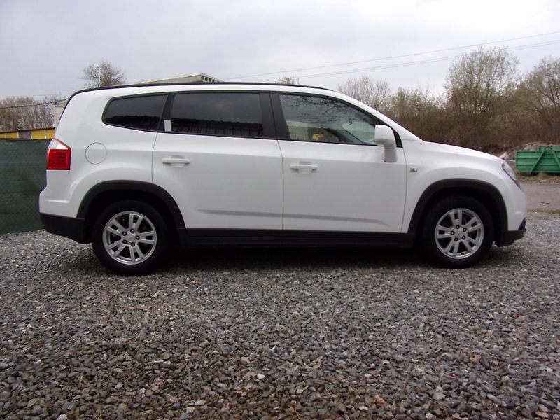 Chevrolet Orlando 2.0 CDTi 96kW 7MÍST BEZ KOROZE - fotka 4 z 20