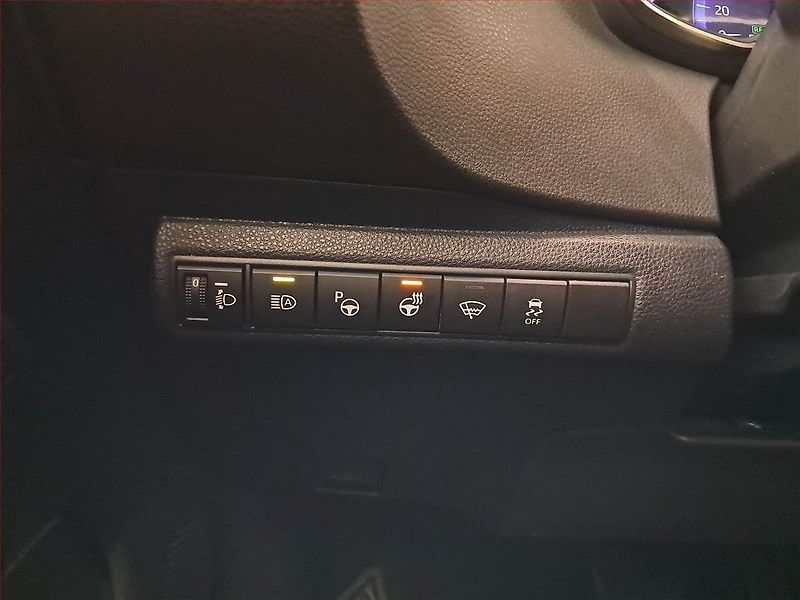 Toyota Corolla (2020) GR Sport 2.0 Hybrid - fotka 17 z 24