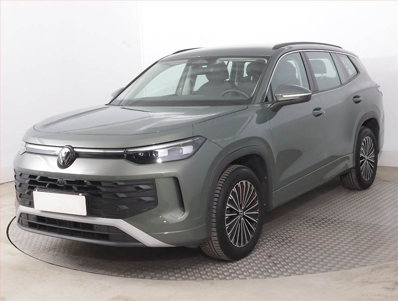 Volkswagen Tayron (2025) 1.5 eTSI - fotka 2 z 19