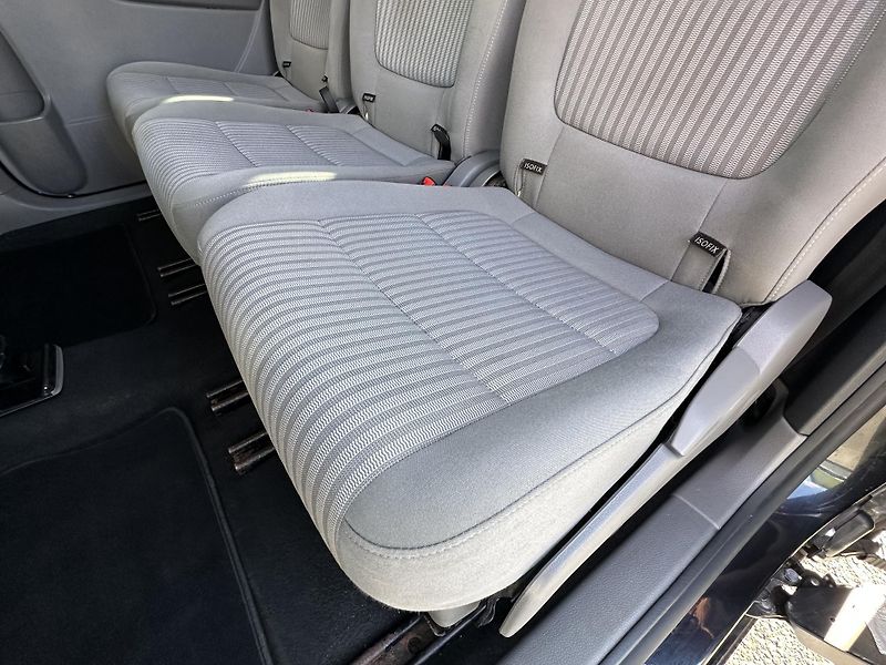 Seat Alhambra (2014) 2.0TDI/103kW * 7.Míst * 2.Maj  - fotka 22 z 35