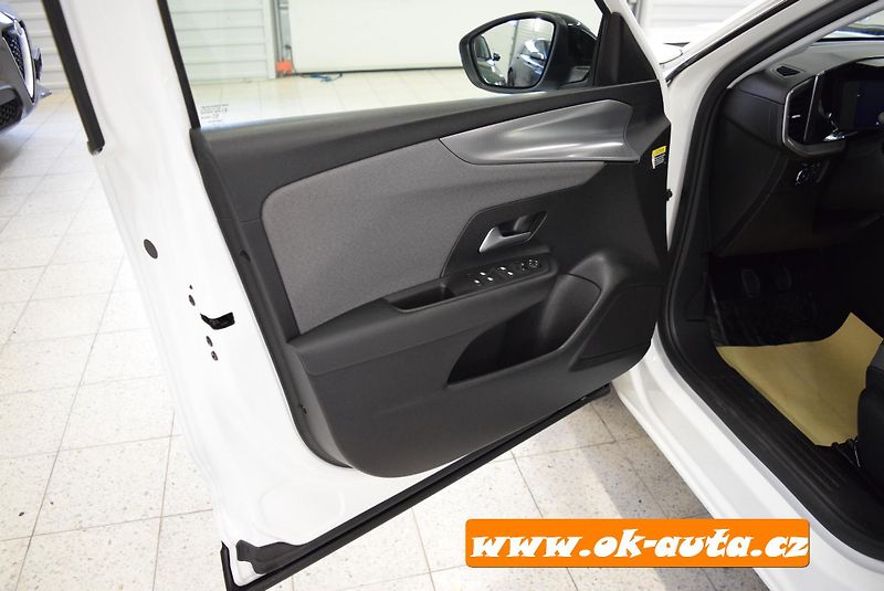 Opel Mokka 1.2 PT EDITION ČR 2023 - fotka 24 z 53