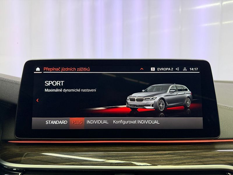 BMW Řada 5 540i xDrive LUXURY LINE, PANOR - fotka 16 z 30