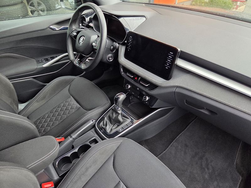 Škoda Fabia (2023) 1.0 TSI DSG - fotka 4 z 10