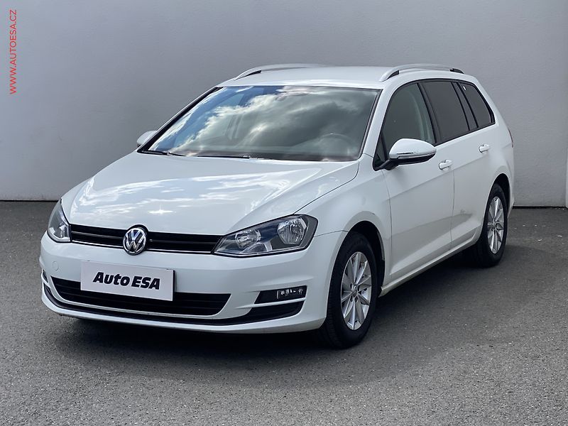 Volkswagen Golf (2015) 1.4TSi, 1.maj,ČR, servis - fotka 3 z 15