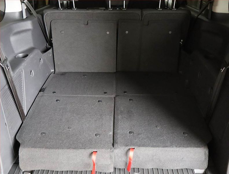 Ford Tourneo Connect (2016) Maxi Trend 1.5 TDCi, 7Míst, ČR - fotka 14 z 19