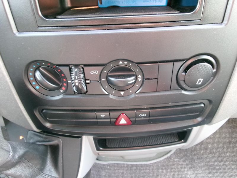 Mercedes-Benz Sprinter (2009) 315 CDI  - fotka 33 z 45
