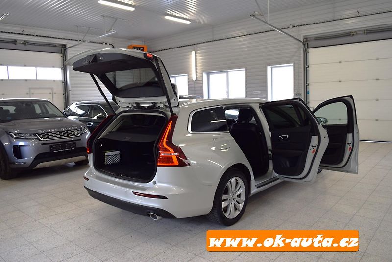 Volvo V60 2.0 D PRAV.SERVIS AUTOMAT 2020 - fotka 22 z 61