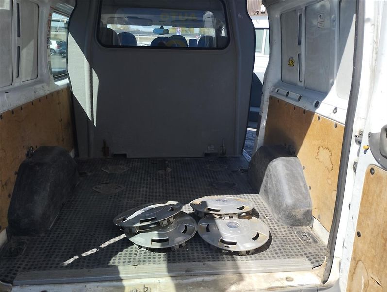 Ford Transit 2,2 85KW - fotka 10 z 14