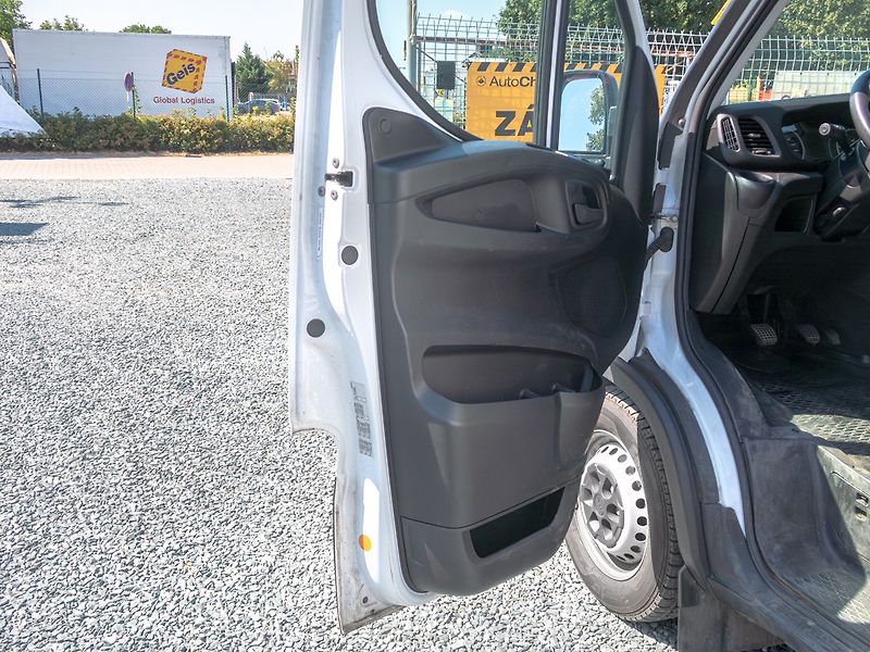 Iveco Daily (2023) ČR 3.0JTD 129KW – MAX - fotka 10 z 36