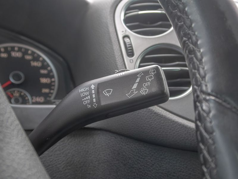 Volkswagen Tiguan (2010) ČR 2.0TSI 125KW 4x4 - SERVIS - fotka 19 z 48