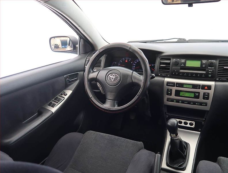 Toyota Corolla (2004) 2.0 D-4D, po STK, Klima - fotka 7 z 16