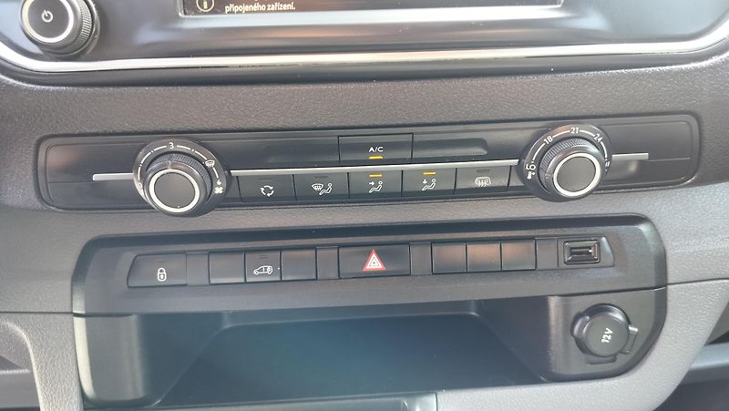 Opel Vivaro e, L2, 75kWh - fotka 16 z 22