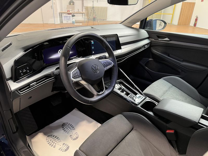 Volkswagen Golf 1.5 TSI EVO 110kW mHEV Style D - fotka 5 z 14