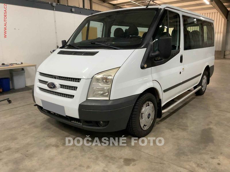 Ford Transit (2013) 2.2TDCi 9míst, TREND, AC - fotka 2 z 12
