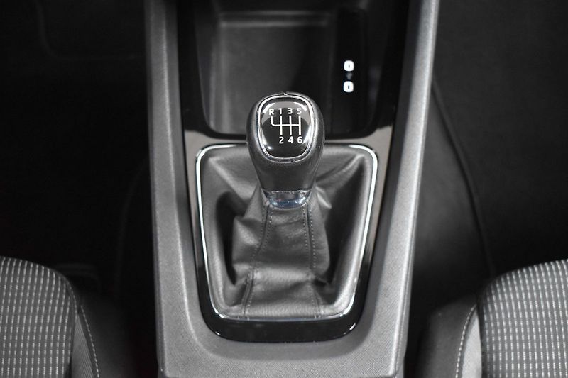 Škoda Octavia 2.0TDi*AMBITION*DPH*SERVIS - fotka 22 z 42