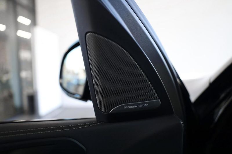 BMW X5 xDrive30d - fotka 27 z 31