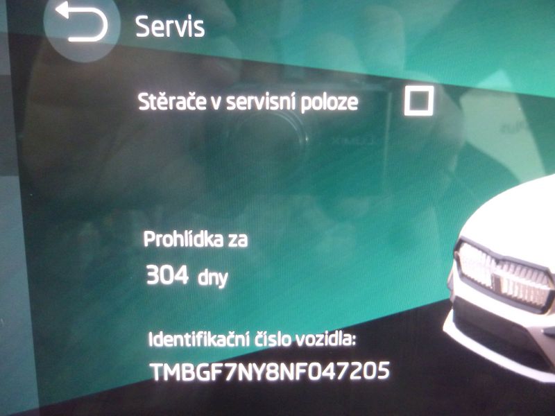 Škoda Enyaq (2022) 82 kWh RS 4x4 - fotka 21 z 38