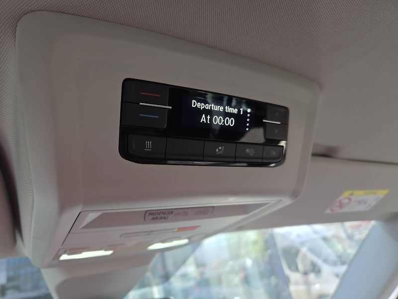 Volkswagen Caravelle (2022) 2.0 TDI DSG Long 9míst WEBASTO - fotka 31 z 43