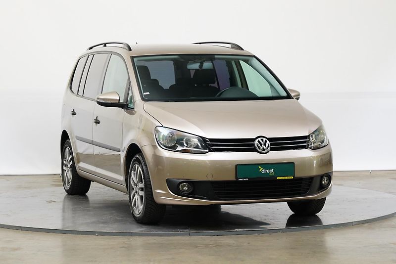 Volkswagen Touran - fotka 8 z 21