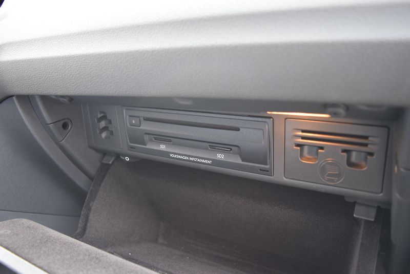Volkswagen Golf Sportsvan (2016) 1.4TSI 92kw CLBMT TAŽNÉ NAVI  - fotka 39 z 50
