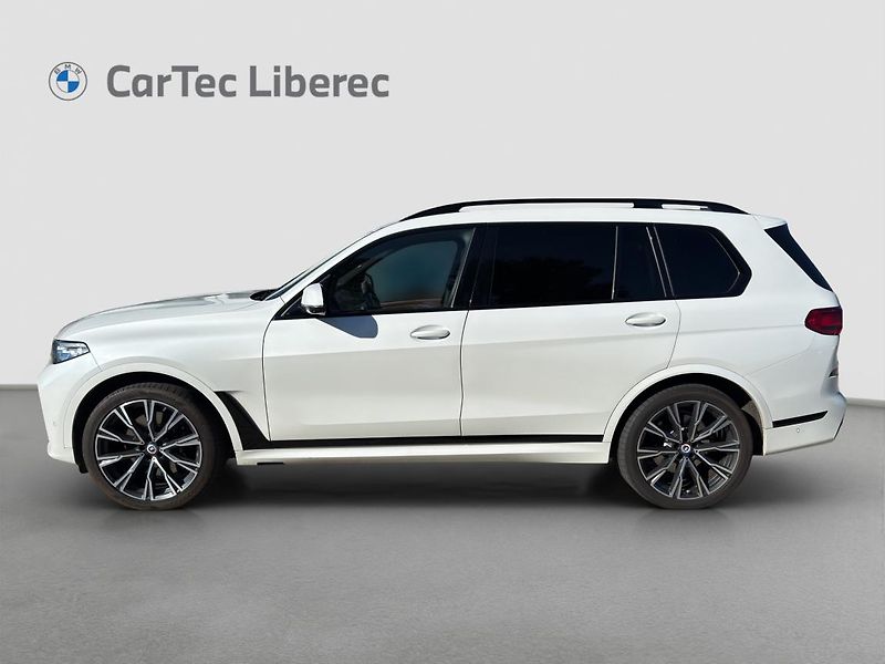 BMW X7 xDrive40d - fotka 5 z 11