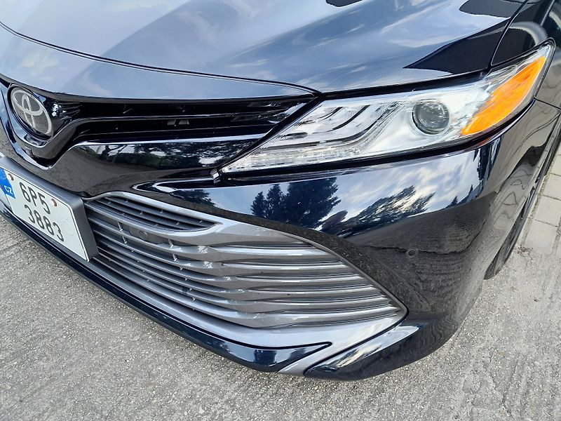 Toyota Camry (2020) XLE 3,6V6 1.maj. ČR  - fotka 11 z 41