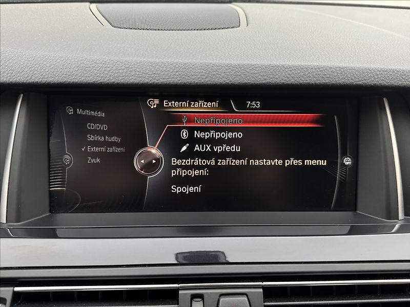 BMW Řada 5 2,0 4X4 KŮŽE SERVIS KAMERA ČR - fotka 17 z 38