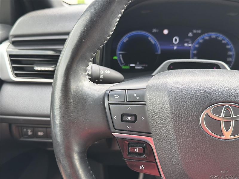 Toyota Camry 2,5 - fotka 27 z 36