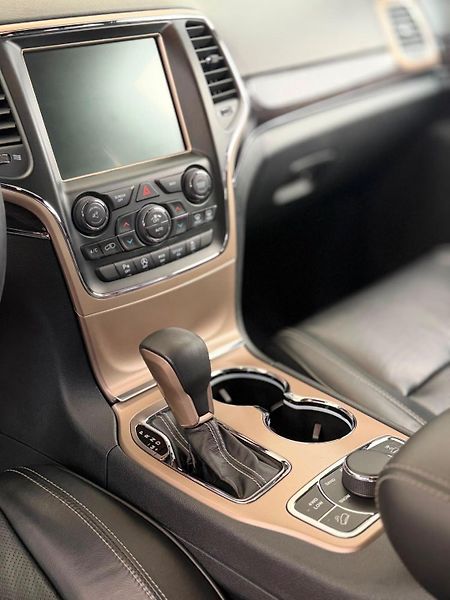 Jeep Grand Cherokee (2016) - fotka 9 z 14