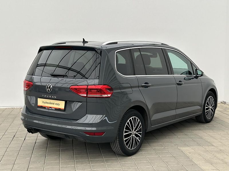 Volkswagen Touran 2.0 TDi Marathon  edition - fotka 2 z 26