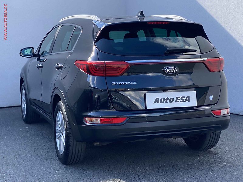 Kia Sportage (2018) 1.6 GDi, Navi, kamera, kůže - fotka 6 z 18